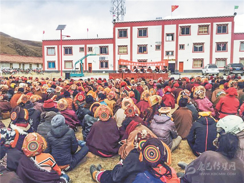 石渠縣開展“千人大下鄉(xiāng)” 、“千人大宣講”、“千人大走訪”活動(dòng)掠影
