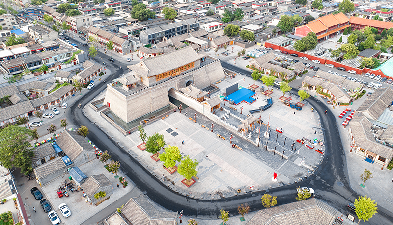 2022年9月8日，石家莊，航拍正定縣正定古城陽和樓與正定歷史文化街。