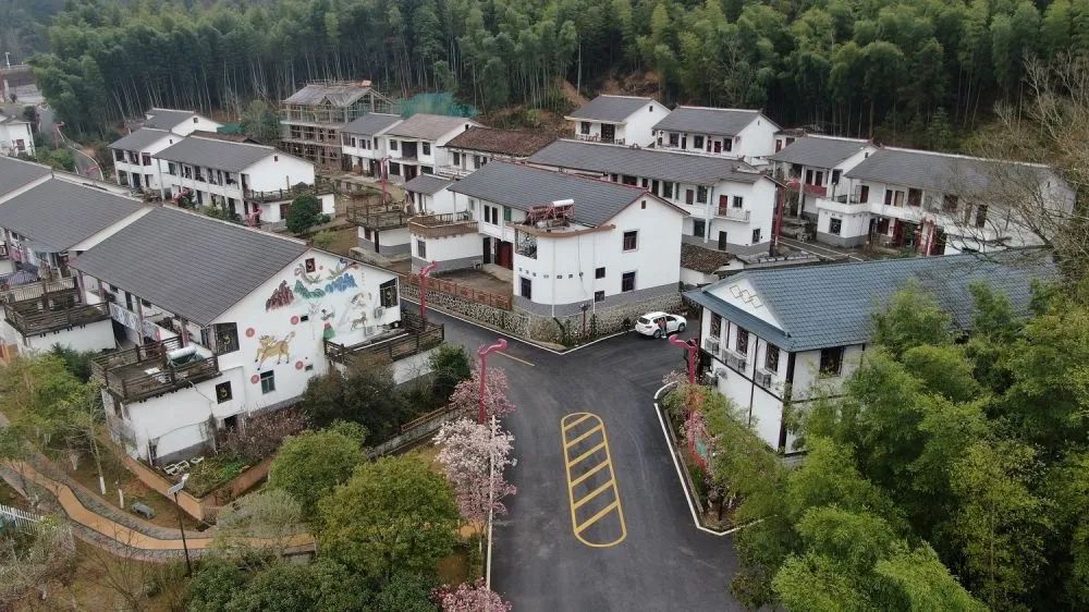 江西資溪縣烏石鎮(zhèn)新月畬族村景象。新華社記者 彭昭之 攝