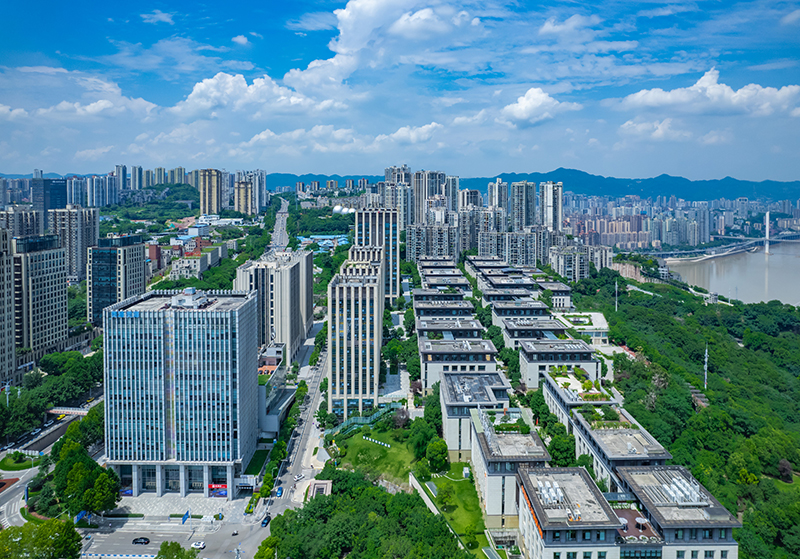 2023年8月4日，重慶，區(qū)塊鏈數(shù)字經(jīng)濟產(chǎn)業(yè)園。